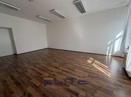 Pronájem kanceláře, 33 m²