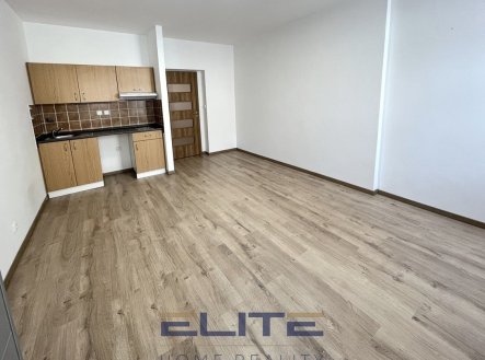 Pronájem bytu, 1+kk, 30 m²