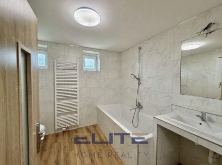 Pronájem bytu, 3+kk, 71 m²