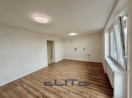Pronájem bytu, 3+kk, 71 m²