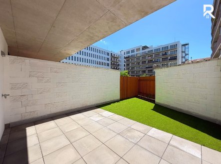 Pronájem bytu, 3+kk, 79 m²