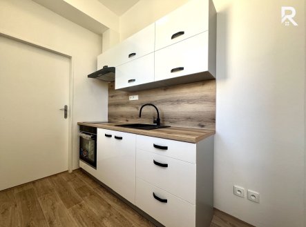 Pronájem bytu, 1+1, 31 m²