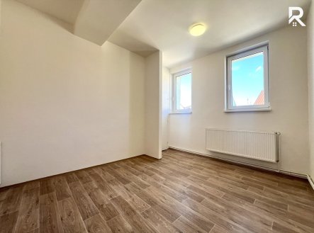 Pronájem bytu, 1+1, 31 m²