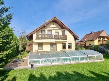 Pronájem domu/vily, 156 m² obrázek