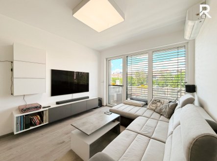 Pronájem bytu, 2+kk, 56 m²