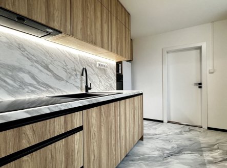 Pronájem bytu, 3+1, 66 m²