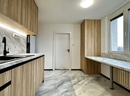 Pronájem bytu, 3+1, 66 m²