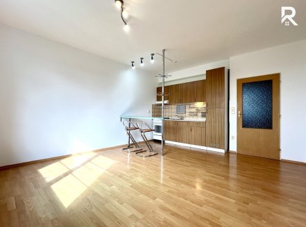 Pronájem bytu, 1+kk, 30 m² obrázek