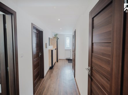 Pronájem bytu, 2+1, 56 m²