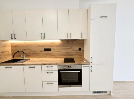 Pronájem bytu, 1+kk, 33 m²