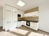 Pronájem bytu, 3+kk, 78 m²