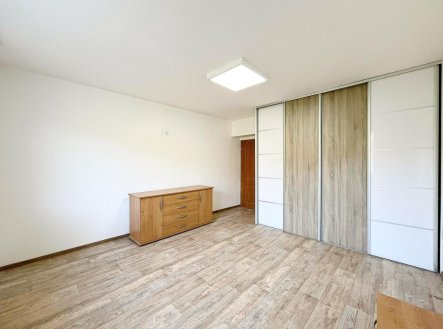 Pronájem bytu, 3+kk, 78 m²
