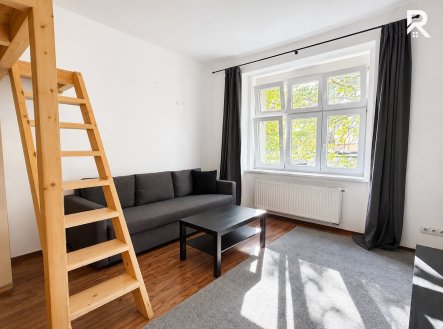 Pronájem bytu, 1+kk, 37 m²