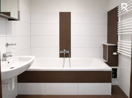 Pronájem bytu, 1+kk, 37 m²