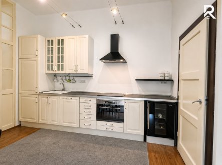 Pronájem bytu, 1+kk, 37 m²