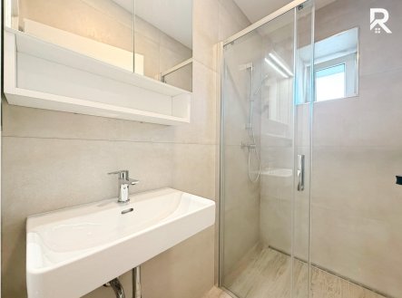 Pronájem bytu, 2+kk, 42 m²