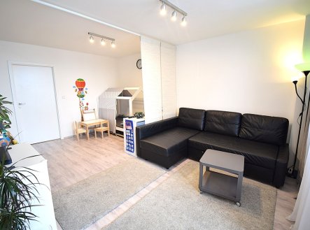 Pronájem bytu, 3+kk, 83 m²