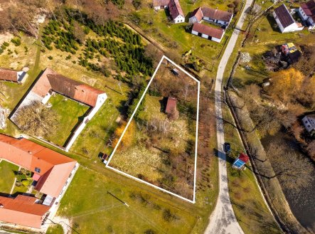 Prodej pozemku pro bydlení, 2 012 m² obrázek