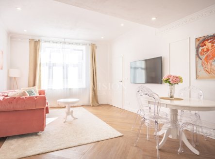 Prodej hotel, 597 m²