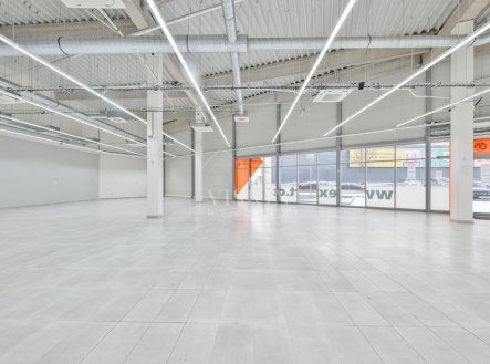 Pronájem obchodní prostory, 474 m²