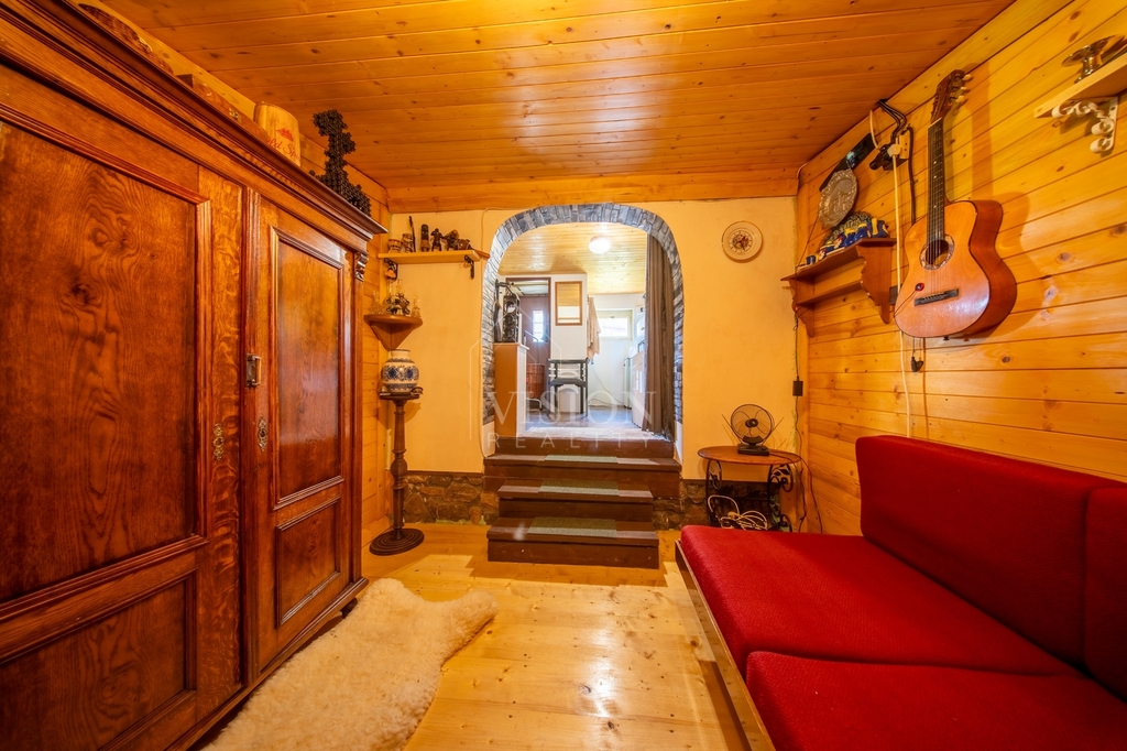 dsc02322-hdr.jpg