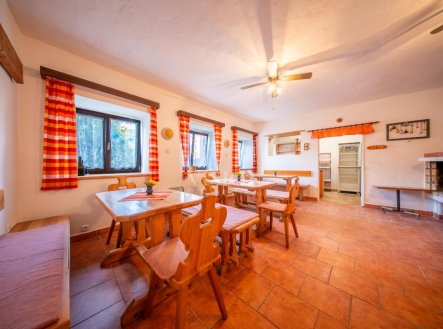 Prodej hotel, 310 m²