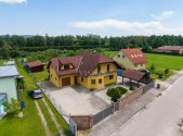 Prodej - dům/vila, 242 m²