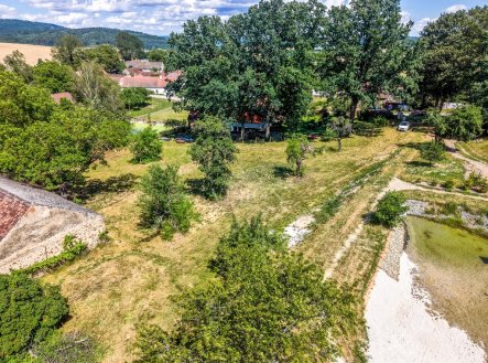 Prodej pozemku pro bydlení, 1 753 m²