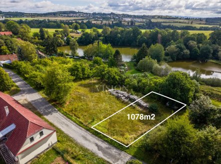Prodej pozemku pro bydlení, 1 077 m²