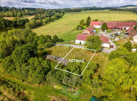 Prodej pozemku pro bydlení, 1 077 m²