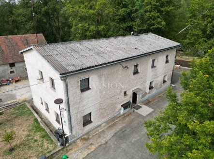 Pronájem kanceláře, 130 m²