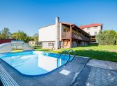 Prodej hotel, 1 050 m²