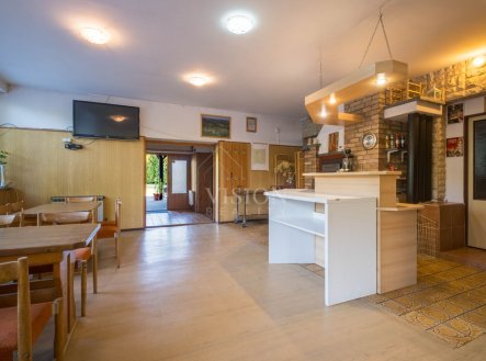 Prodej hotel, 1 050 m²
