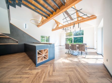 Prodej domu/vily, 272 m²