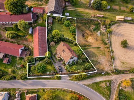 Prodej pozemku pro bydlení, 1 714 m²