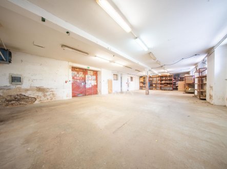 Pronájem skladu, 130 m²