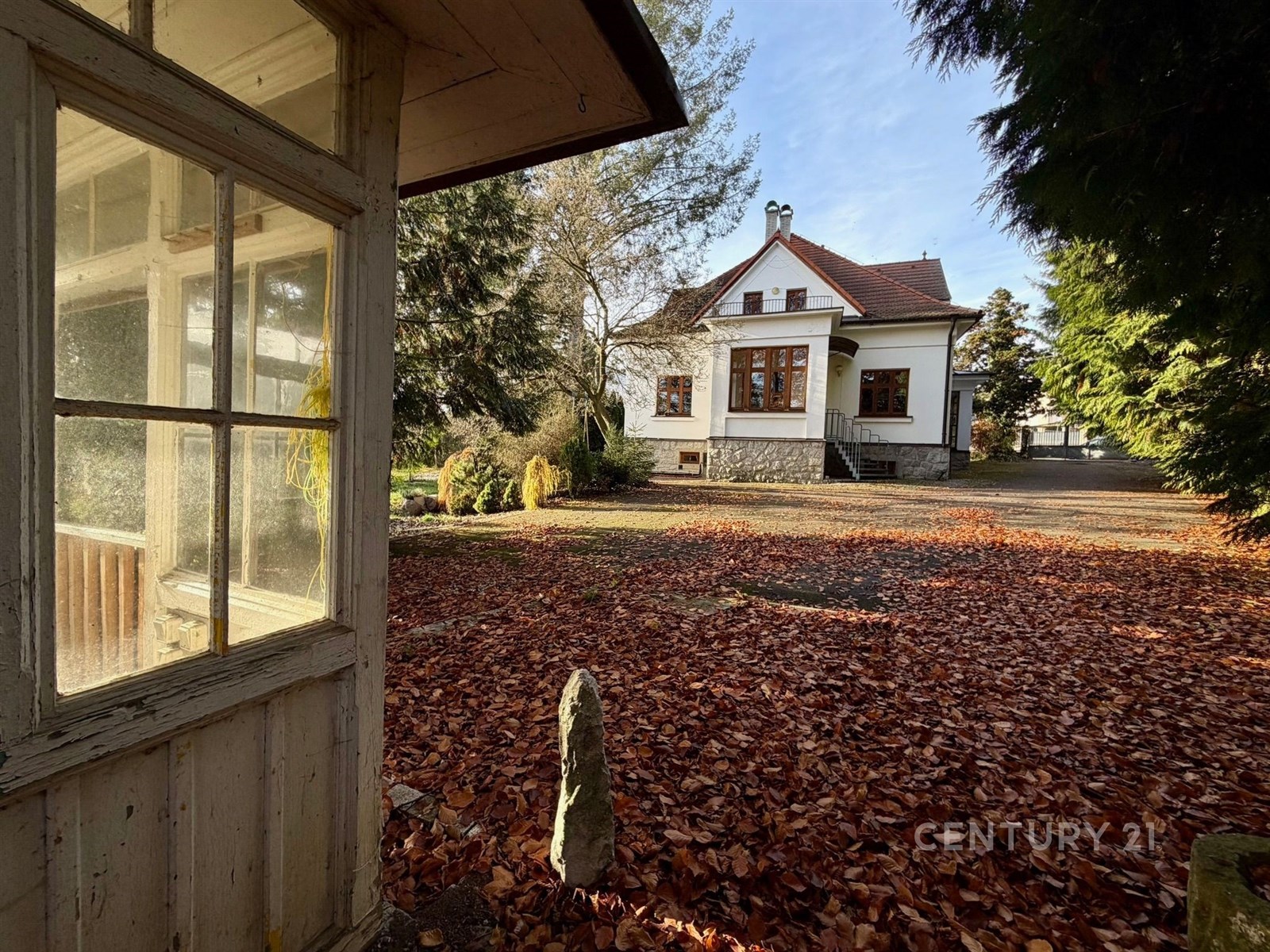 .