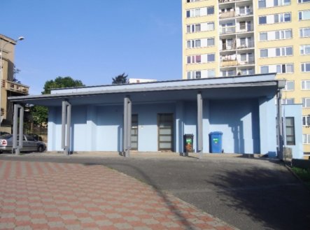 Pronájem - obchodní prostor, 165 m²
