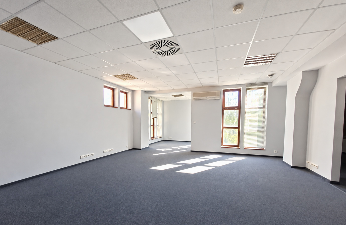 Pronájem komerčního objektu (165 m2) v ul. Hostivařská, Praha 15 - Hostivař, po rekonstrukci
