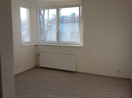 Pronájem bytu, 1+kk, 29 m²