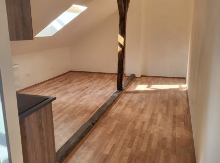 Pronájem bytu, 1+kk, 30 m²