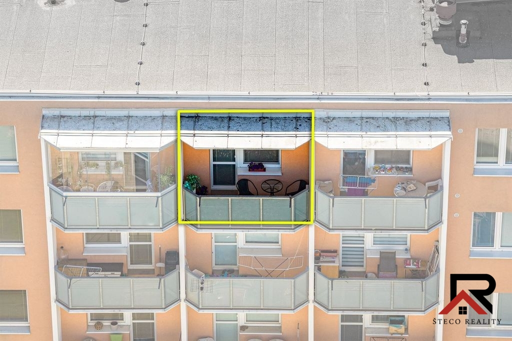 balkon-z-dronu.jpeg