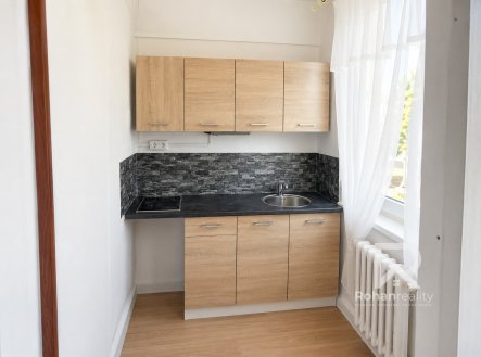 Pronájem bytu, 1+kk, 30 m²