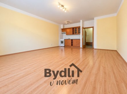Pronájem bytu, 1+kk, 40 m²