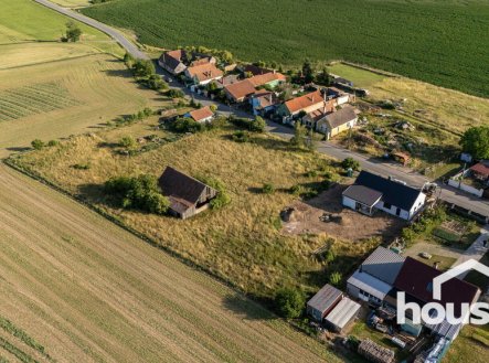 Prodej pozemku pro bydlení, 1 200 m²