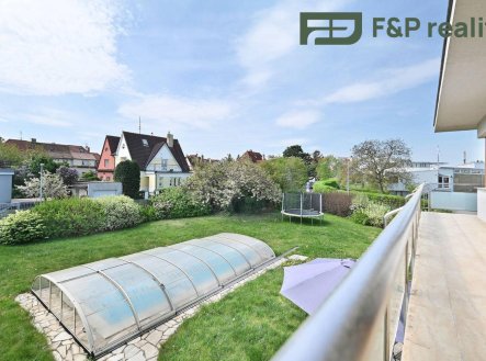 Pronájem domu/vily, 412 m²