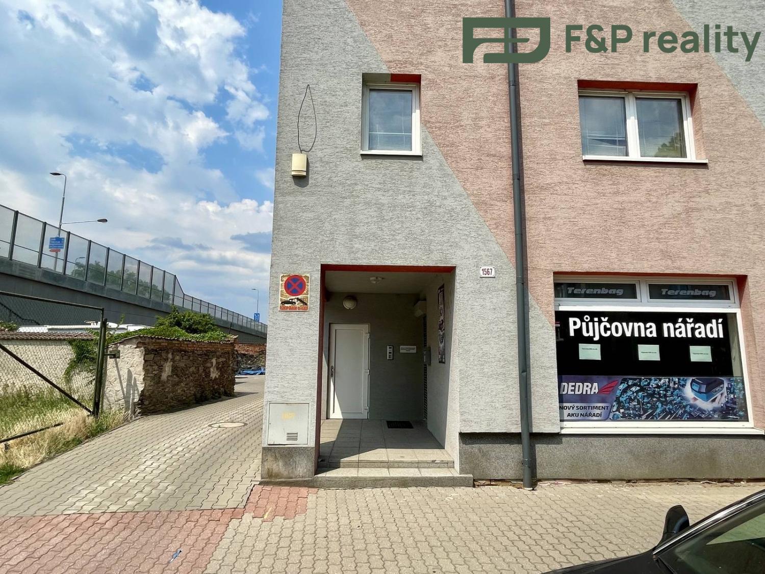Pronájem komerční Obchodní prostory, 312㎡|Středočeský kraj, Kolín, Kolín V, Tovární 1567, 28002