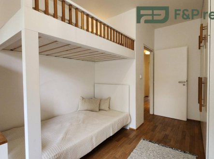 Pronájem bytu, 3+kk, 74 m²