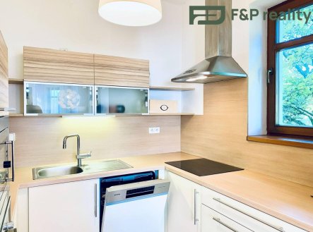Pronájem bytu, 4+1, 103 m²