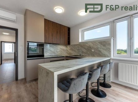Pronájem bytu, 2+kk, 60 m²
